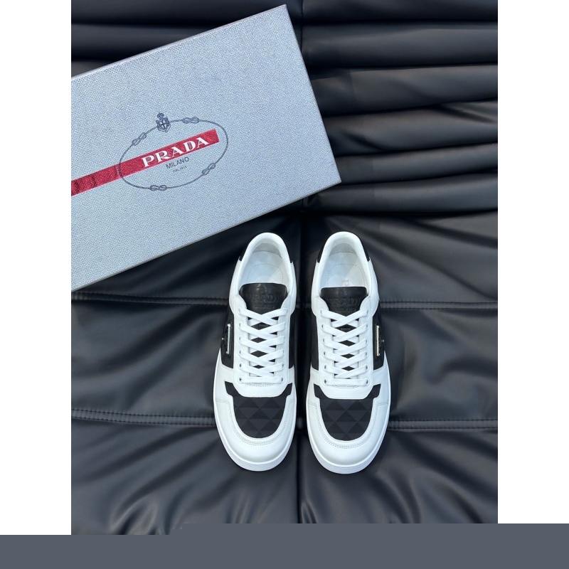 Pra*a casual shoes